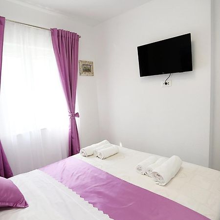 Apartments Romarin Супетар Экстерьер фото
